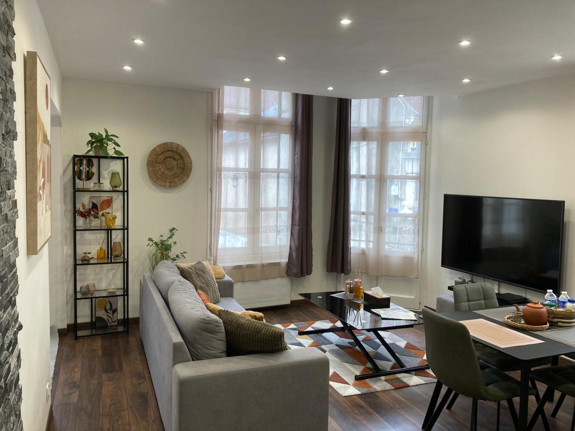 Joli Appart F2, Les 3 Croissants, Centre Ville Sens Extérieur photo